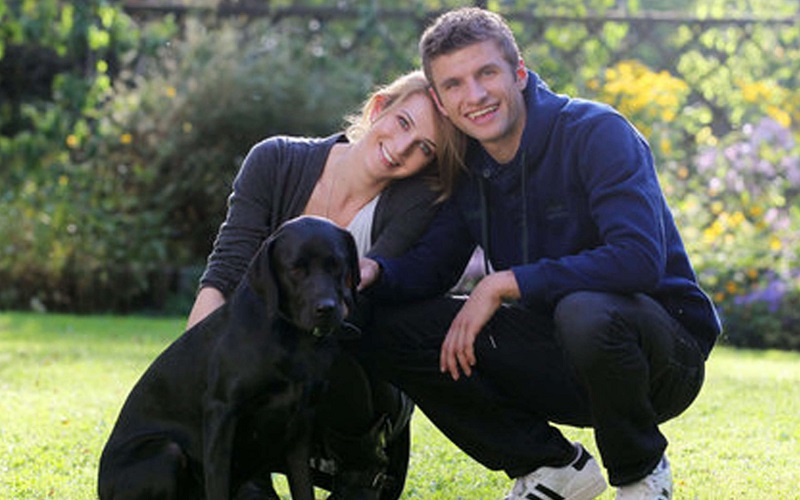 Thomas Müller kết hôn với Lisa Trede (Wagner)