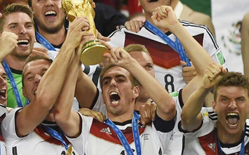 góp mặt ở nhiều giải đấu lớn, từ Euro 2004, World Cup 2006